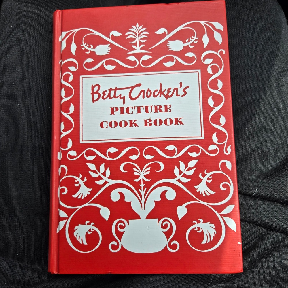 Betty‎ Crocker's Picture Cook Book Facsimile Edition 1998 Hardcover Red